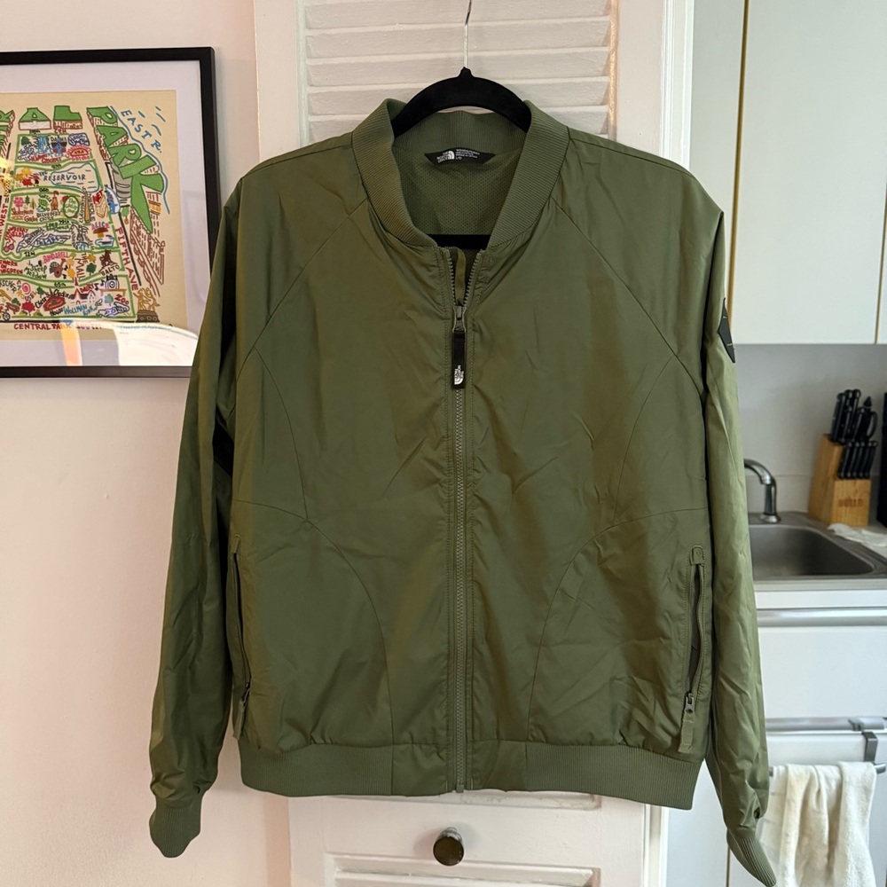 North Face Bomber Jacket Windbreaker, like new!